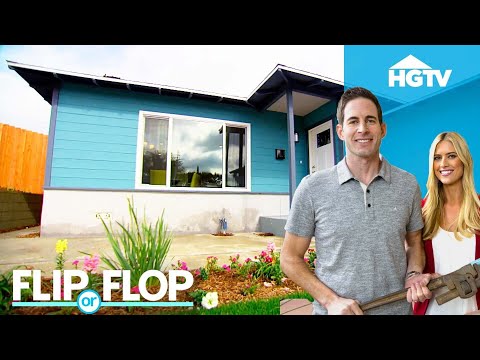 ENTIRE Remodel of Abandoned House Sells for $540K! | Flip or Flop | HGTV